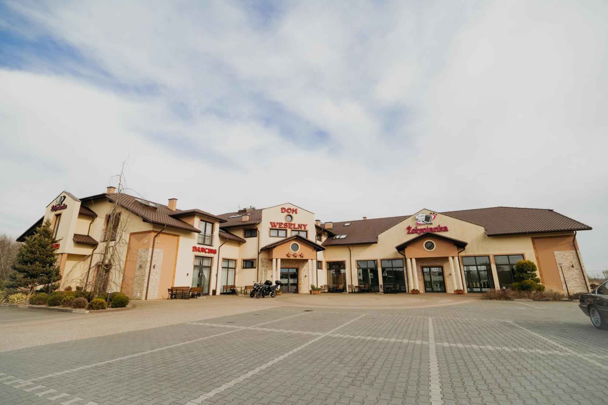 Noclegi - Apartamenty Zolynianka Exterior photo